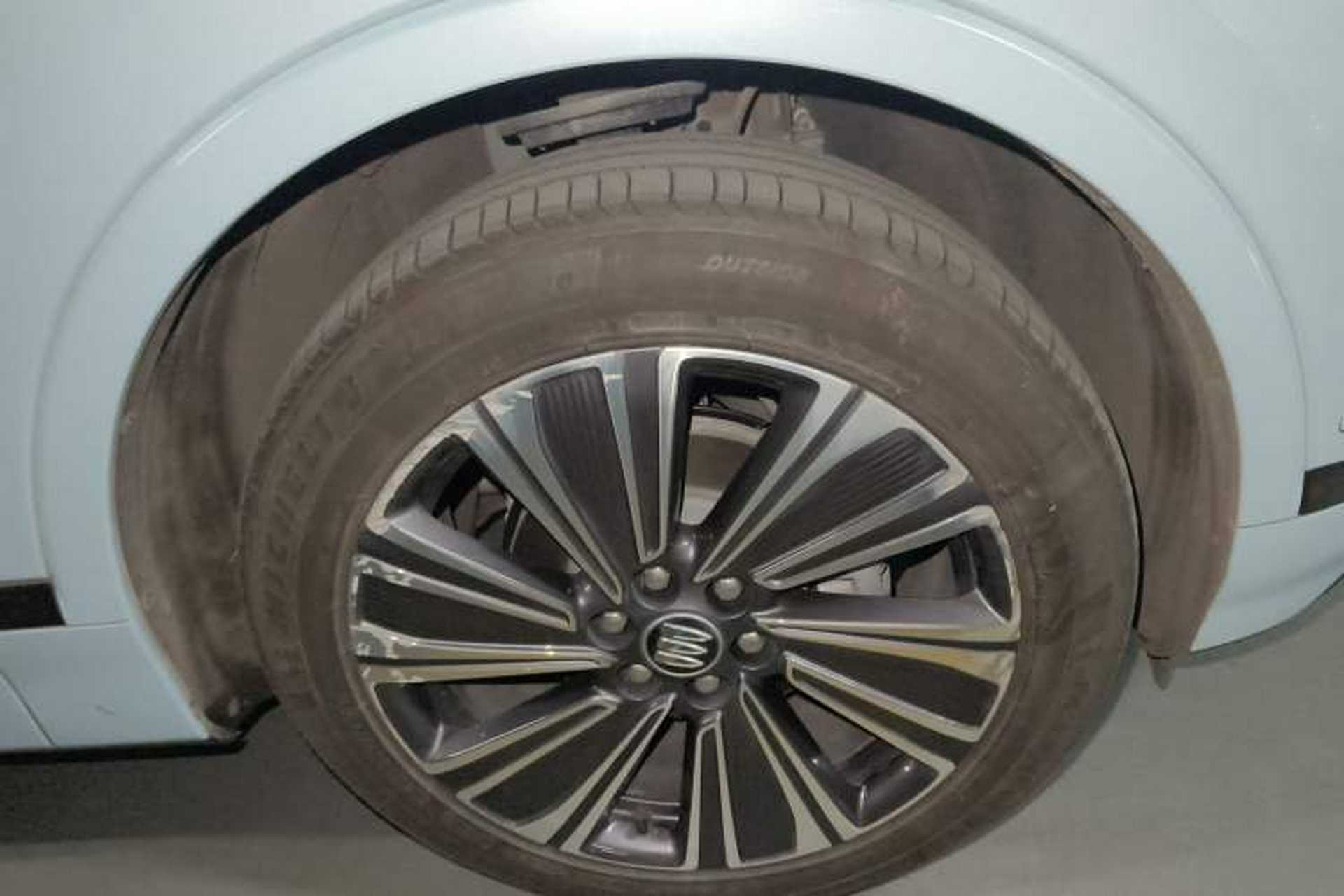 Used Buick E5 2023 Premium Long-Range Version Right Front Wheel Hub