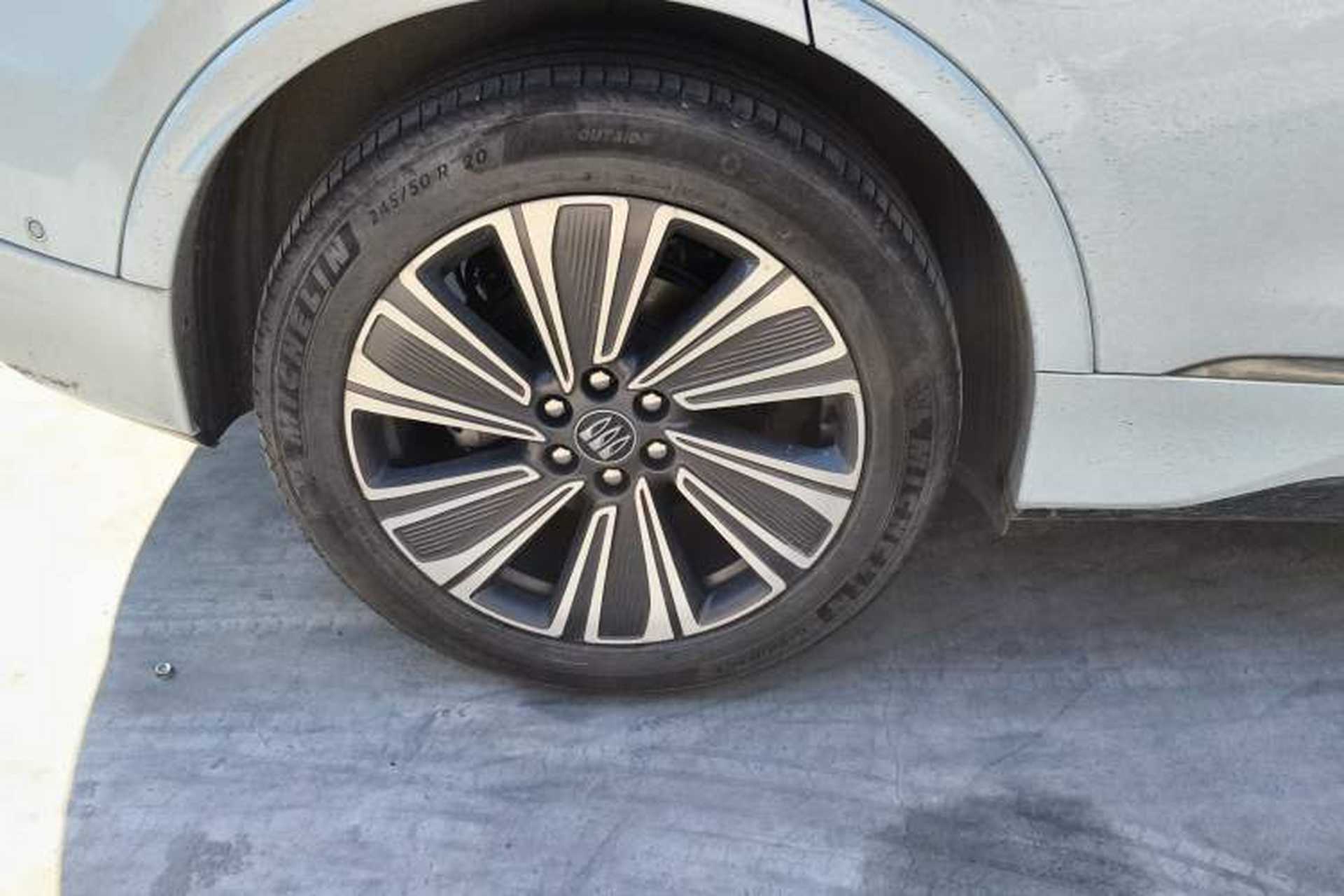 Used Buick E5 2023 Premium Long-Range Version Right Rear Wheel Hub