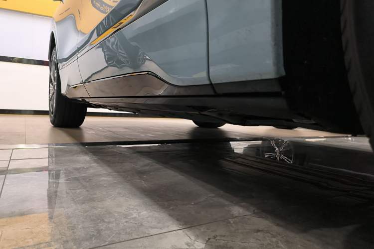 Used Buick E5 2023 Zhenxiang Standard Range Edition Right Side Sill