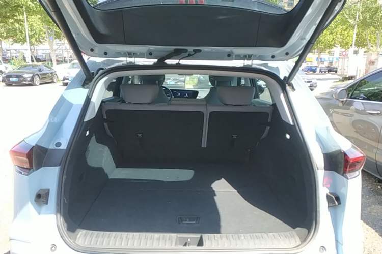 Used Buick E5 2023 Zhenxiang Standard Range Edition Trunk