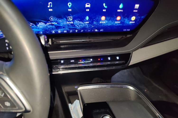 Used Buick E5 2023 Pioneer Edition Audio And AC Panel