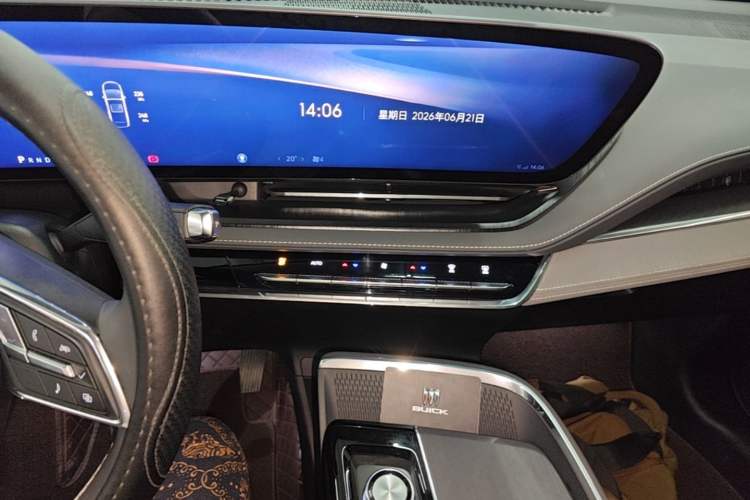 Used Buick E5 2023 Pioneer Edition Audio And AC Panel