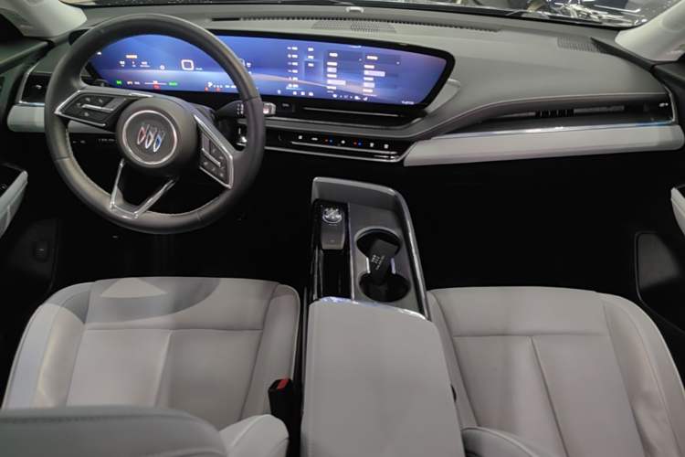 Used Buick E5 2023 Zhenxiang Standard Range Edition Center Console