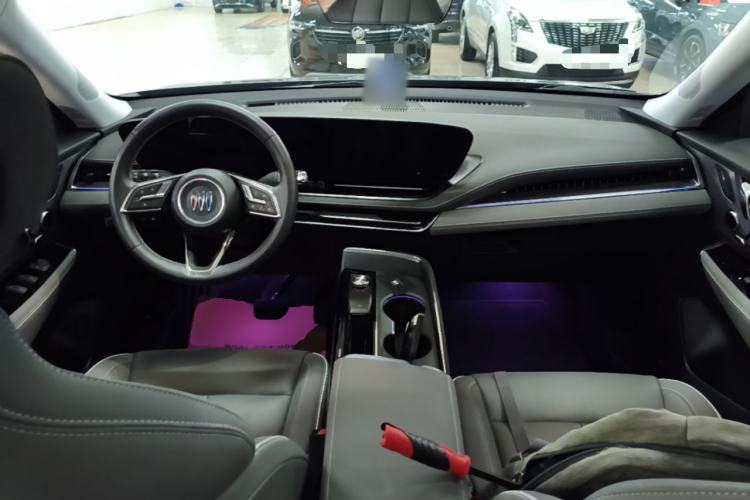 Used Buick E5 2023 Zhenxiang Standard Range Edition Center Console