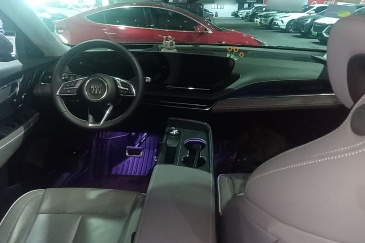 Used Buick E5 2023 Zhenxiang Standard Range Edition Center Console