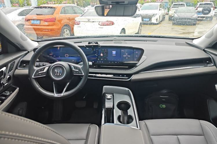 Used Buick E5 2023 Zhenxiang Standard Range Edition Center Console