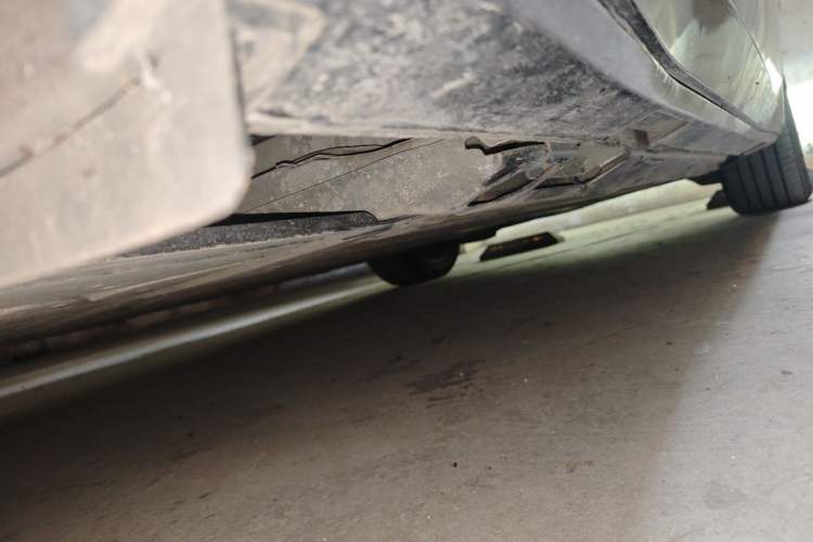 Used Buick E5 2023 Zhenxiang Standard Range Edition Chassis Rear Right