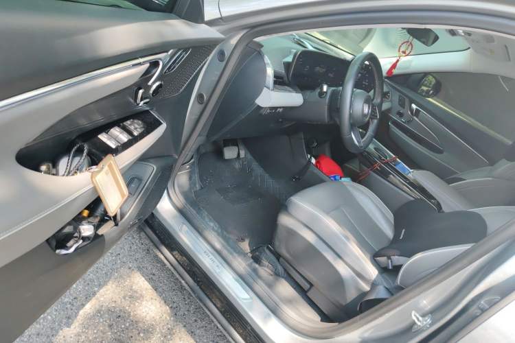 Used Buick E5 2023 Zhenxiang Standard Range Edition Driver Seat
