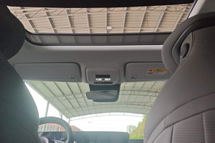 Used Buick E5 2023 Premium Long-Range Version Headliner
