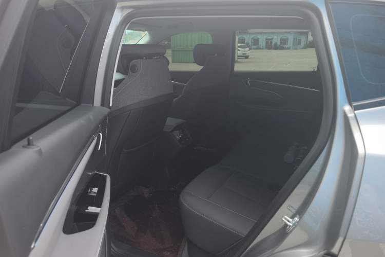 Used Buick E5 2023 Pioneer Edition Interior 2