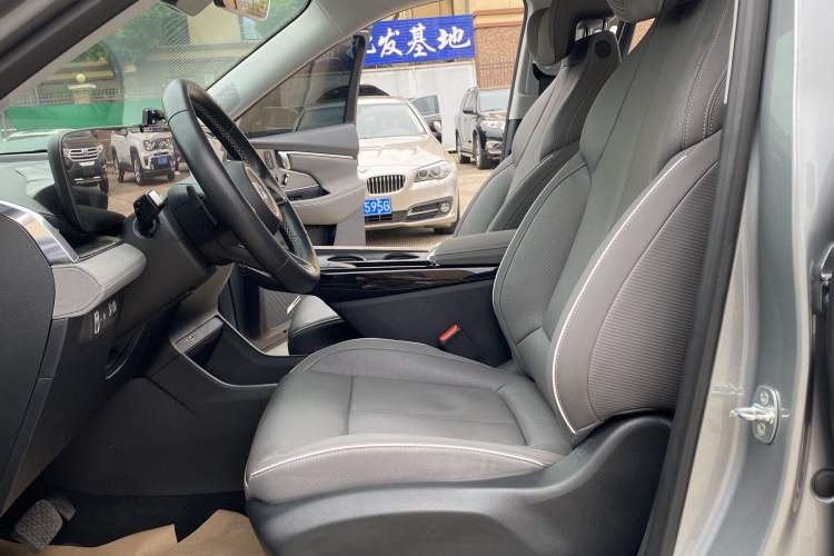 Used Buick E5 2023 Zhenxiang Standard Range Edition Interior 2