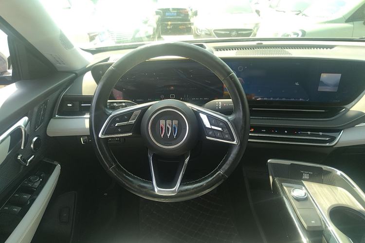 Used Buick E5 2023 Zhenxiang Standard Range Edition Interior 3