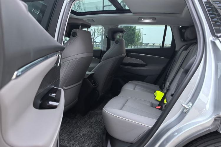 Used Buick E5 2023 Zhenxiang Standard Range Edition Interior 3