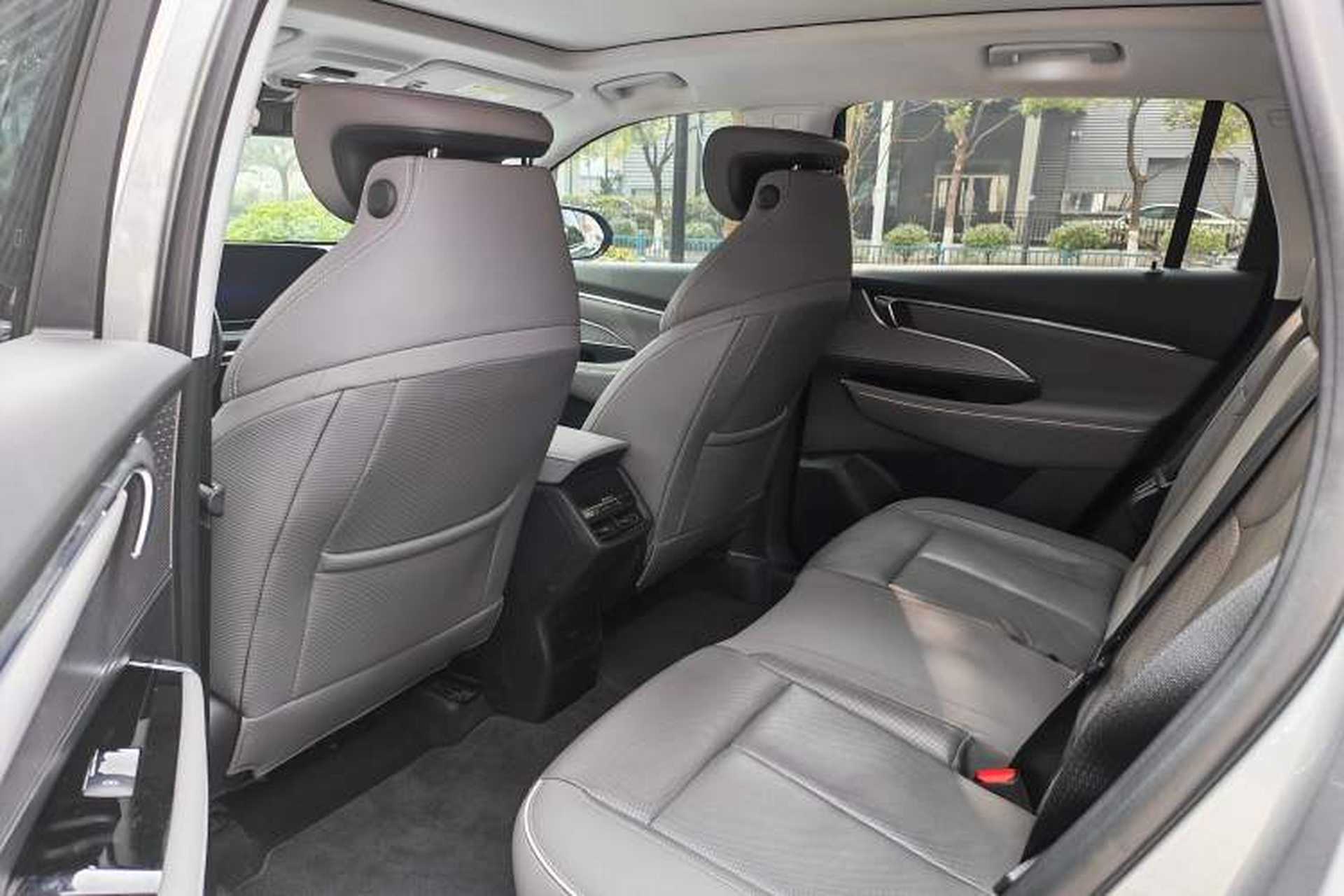 Used Buick E5 2023 Zhenxiang Standard Range Edition Interior 4