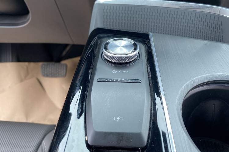 Used Buick E5 2023 Zhenxiang Standard Range Edition Interior 6