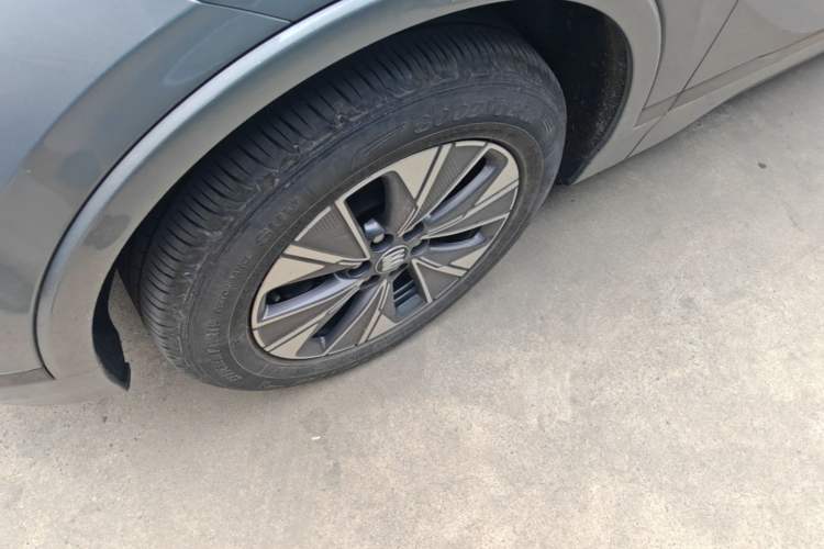 Used Buick E5 2023 Pioneer Edition Left Front Wheel Hub