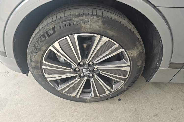 Used Buick E5 2023 Zhenxiang Standard Range Edition Left Front Wheel Hub