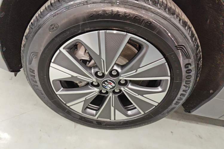 Used Buick E5 2023 Pioneer Edition Left Front Wheel Hub