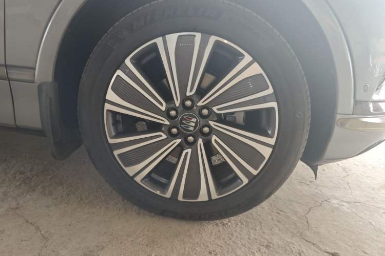 Used Buick E5 2023 Premium Long-Range Version Right Front Wheel Hub