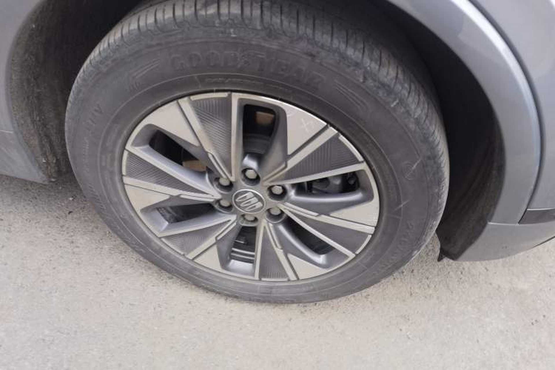 Used Buick E5 2023 Pioneer Edition Right Front Wheel Hub