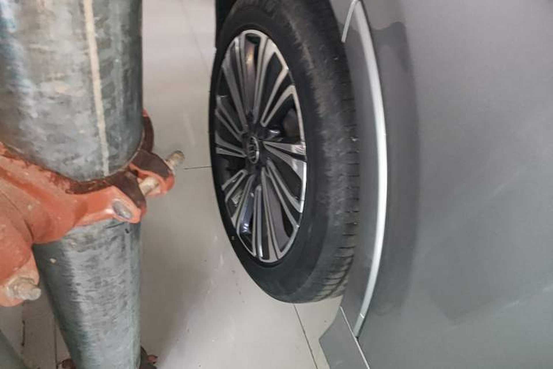 Used Buick E5 2023 Zhenxiang Standard Range Edition Right Rear Wheel Hub