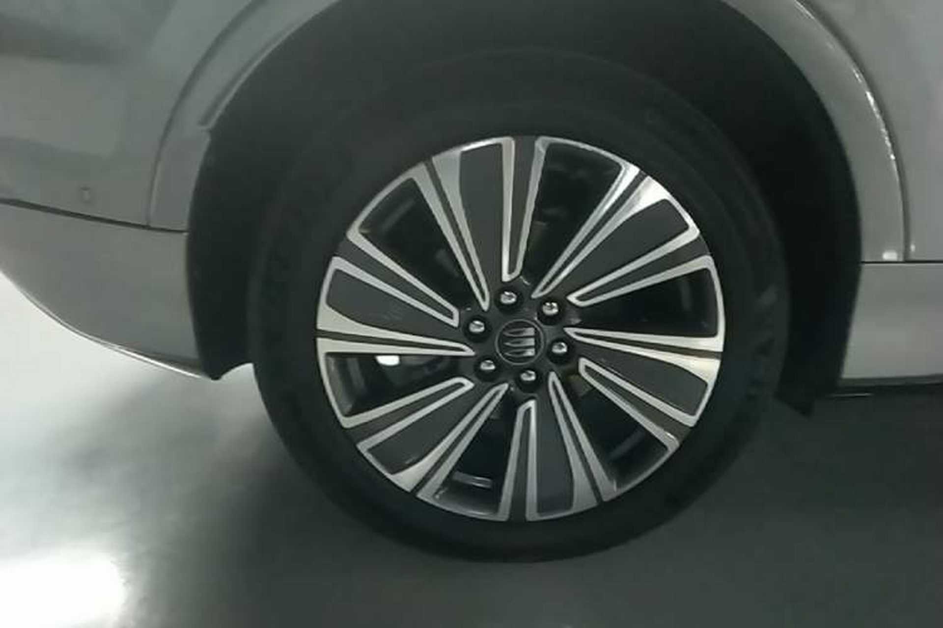 Used Buick E5 2023 Zhenxiang Standard Range Edition Right Rear Wheel Hub