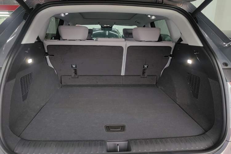 Used Buick E5 2023 Zhenxiang Standard Range Edition Trunk