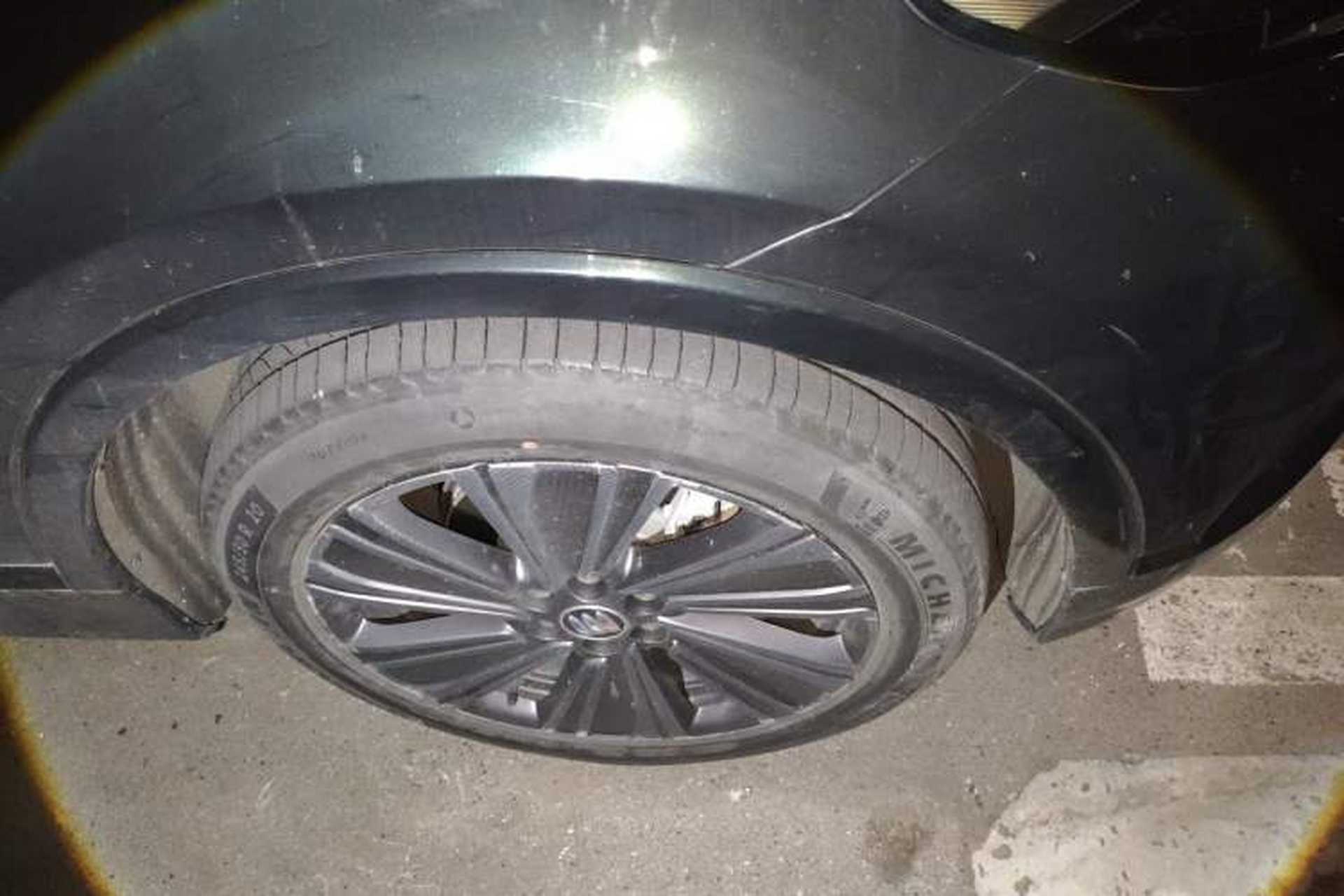 Used Buick E5 2023 Zhenxiang Standard Range Edition Right Front Wheel Hub