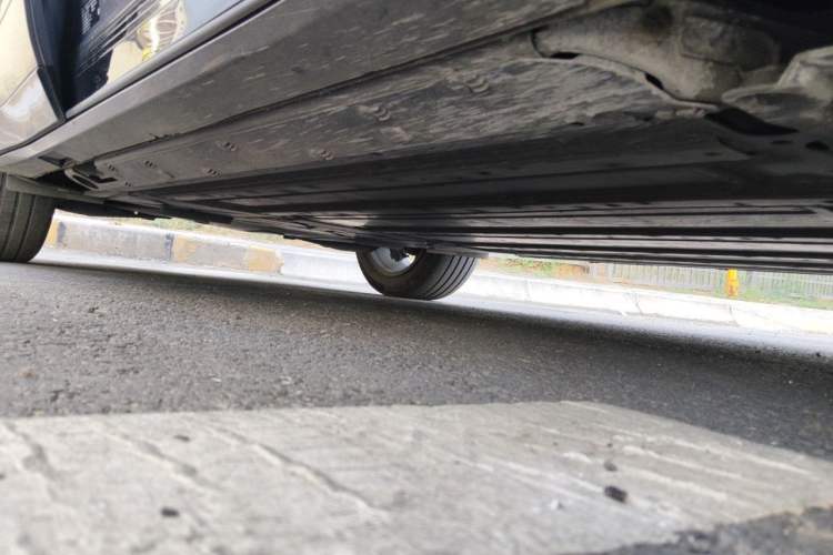 Used Buick E5 2023 Zhenxiang Standard Range Edition Chassis Front Right
