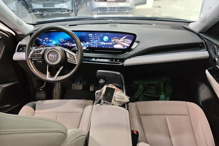 Used Buick E5 2023 Zhenxiang Standard Range Edition Center Console