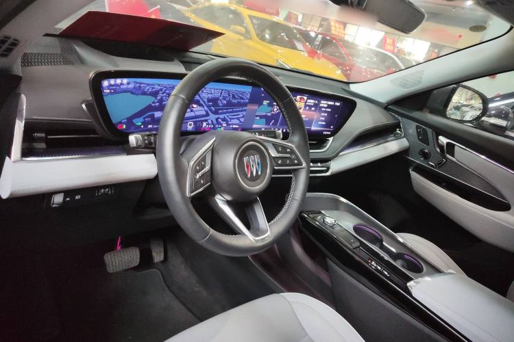 Used Buick E5 2023 Zhenxiang Standard Range Edition Center Console