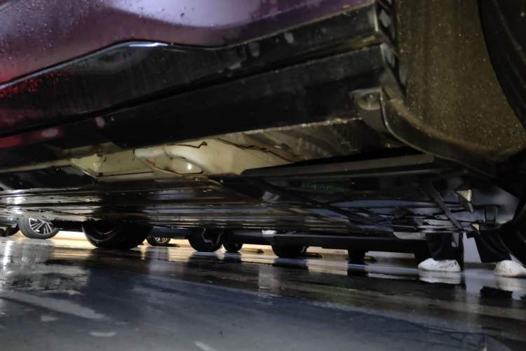 Used Buick E5 2023 Pioneer Edition Chassis Rear Left