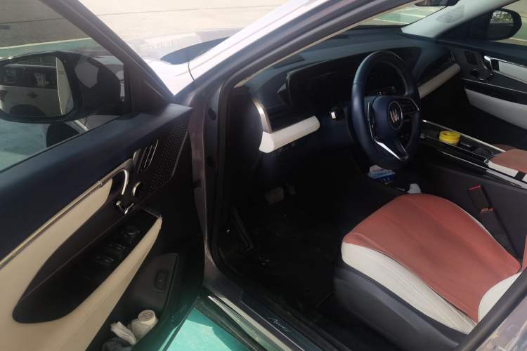 Used Buick E5 2023 Avia Four-Wheel Drive Version Driver Seat