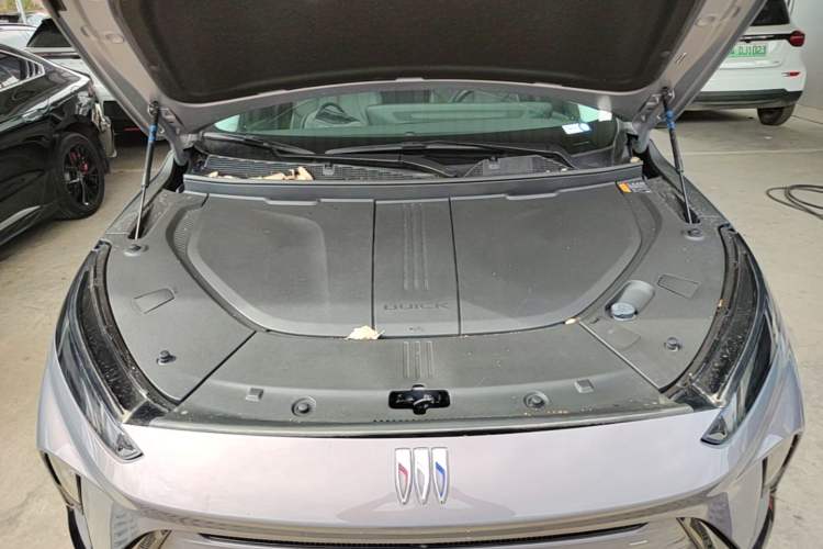 Used Buick E5 2023 Premium Long-Range Version Engine Bay