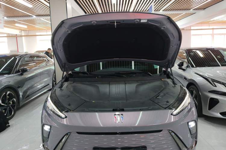 Used Buick E5 2023 Zhixiang Standard Range Edition Engine Bay