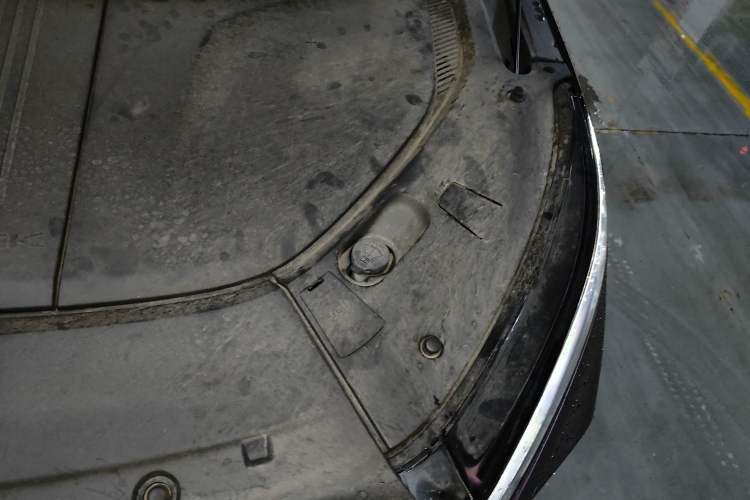 Used Buick E5 2023 Pioneer Edition Engine Bay Left