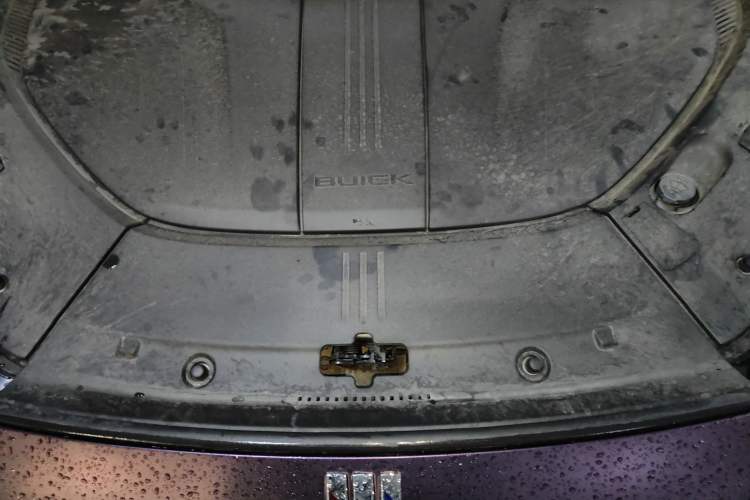 Used Buick E5 2023 Pioneer Edition Engine Bay