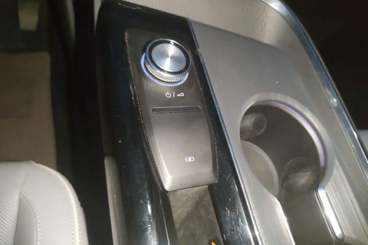 Used Buick E5 2023 Zhixiang Standard Range Edition Gear Lever
