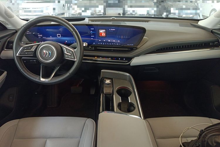 Used Buick E5 2023 Zhenxiang Standard Range Edition Interior 2