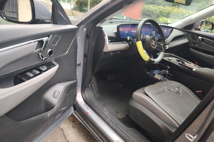 Used Buick E5 2023 Zhenxiang Standard Range Edition Interior 3