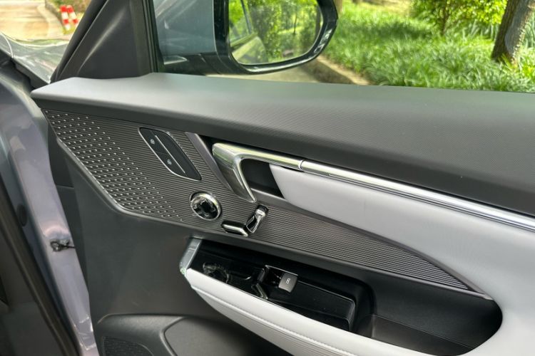 Used Buick E5 2023 Zhenxiang Standard Range Edition Interior 3