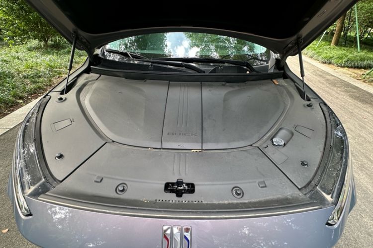 Used Buick E5 2023 Zhenxiang Standard Range Edition Interior 7