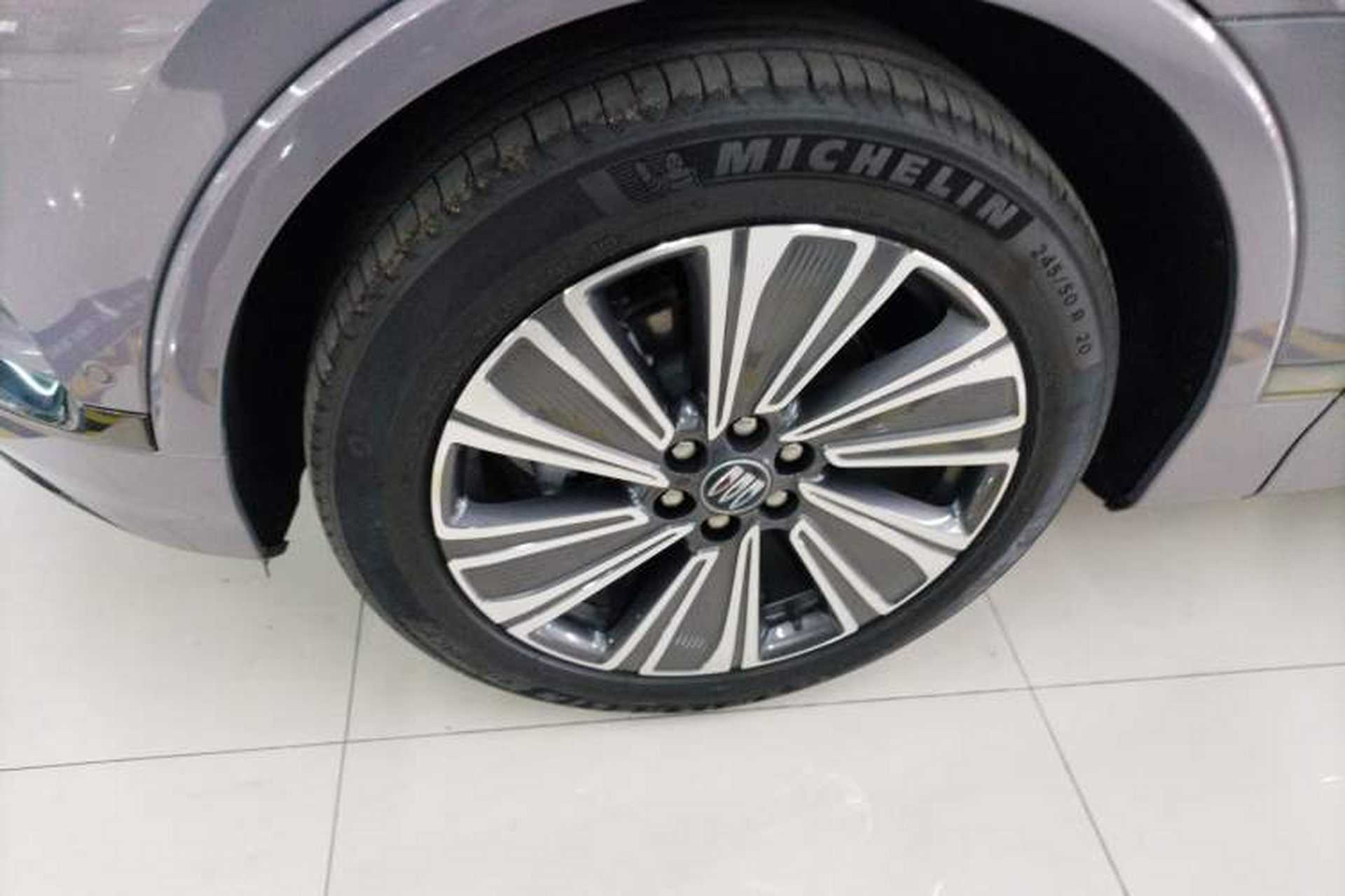Used Buick E5 2023 Zhenxiang Standard Range Edition Left Front Wheel Hub