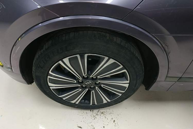 Used Buick E5 2023 Zhenxiang Standard Range Edition Left Front Wheel Hub
