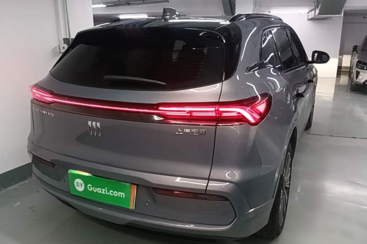 Used Buick E5 2023 Premium Long-Range Version Rear Right 45 Deg