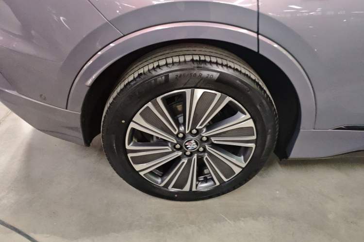 Used Buick E5 2023 Zhenxiang Standard Range Edition Right Rear Wheel Hub