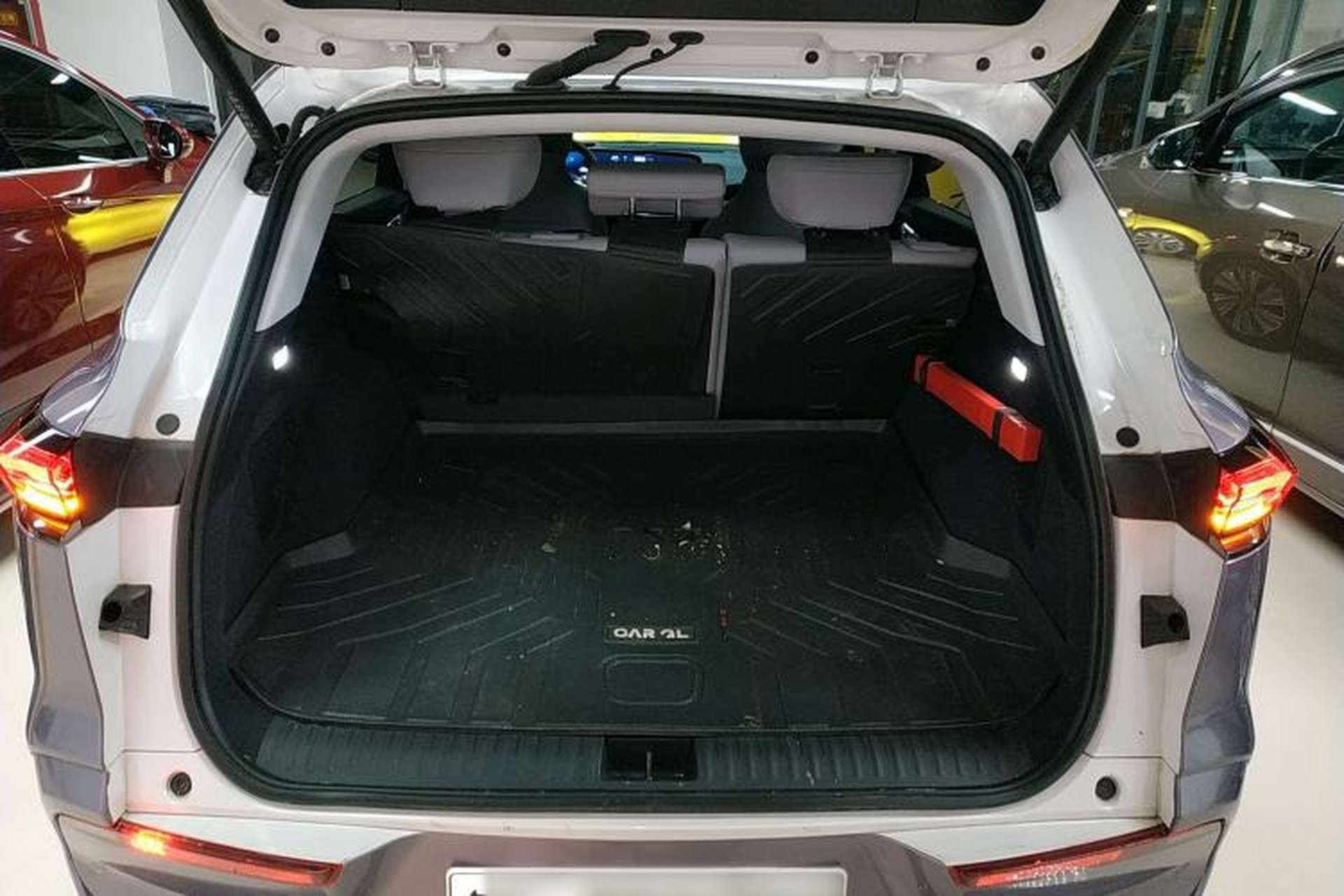 Used Buick E5 2023 Zhenxiang Standard Range Edition Trunk