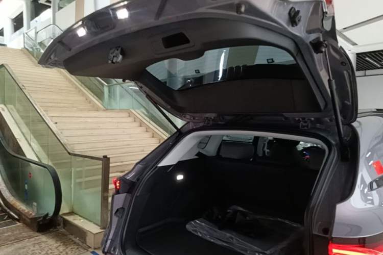 Used Buick E5 2023 Zhixiang Standard Range Edition Trunk