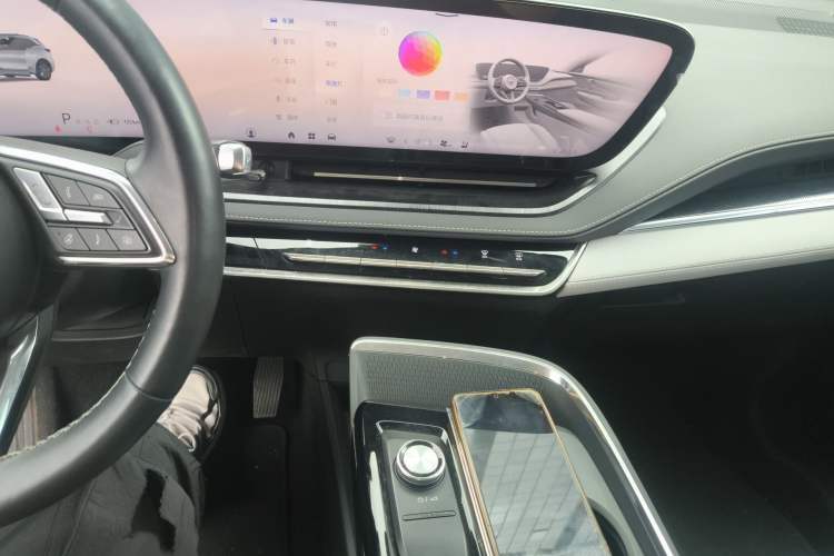 Used Buick E5 2023 Zhenxiang Standard Range Edition Audio And AC Panel