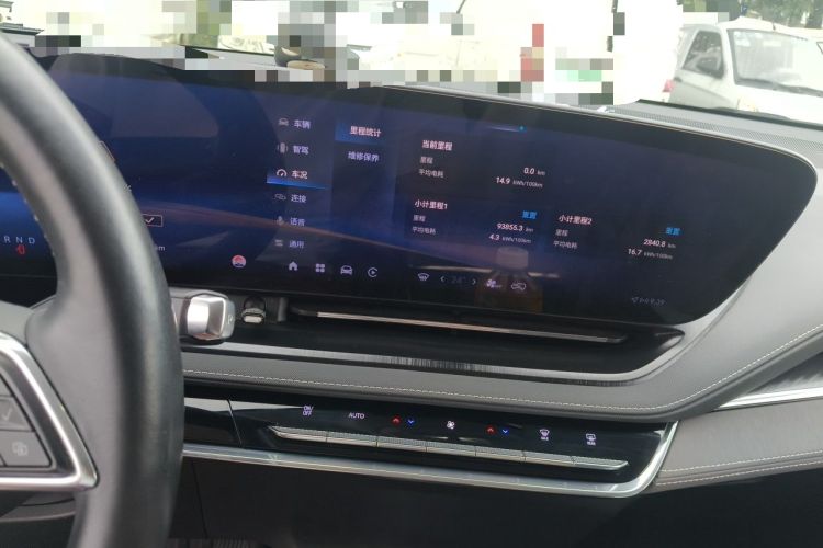 Used Buick E5 2023 Pioneer Edition Audio And AC Panel